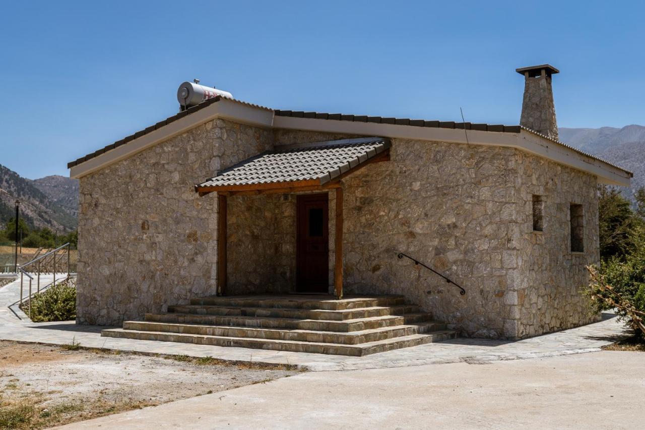 Omalos Village エクステリア 写真